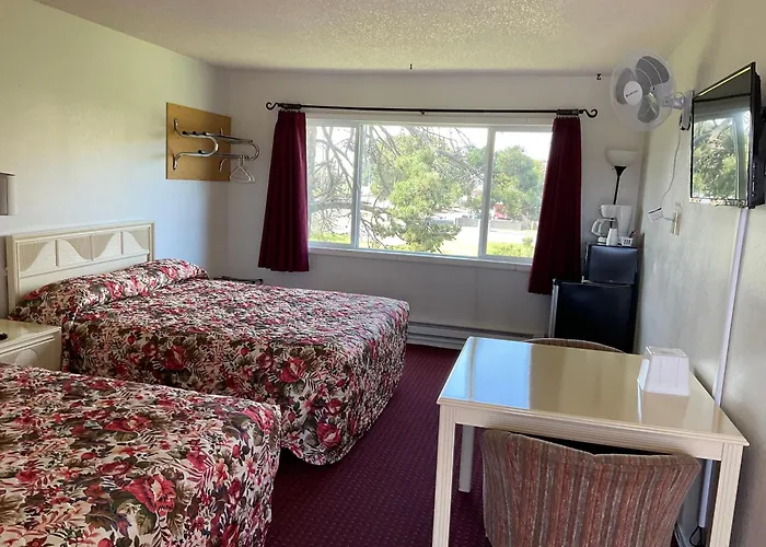Front Street Inn